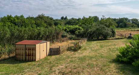 EXCLUSIVITE - Secteur Gourdon - Agréable et fonctionnelle Maison Contemporaine sur 2070 m² arborés proche commerces