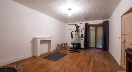 Secteur Gourdon - Bel ensemble immobilier en pierre sur 4ha2 avec piscine proche commerces