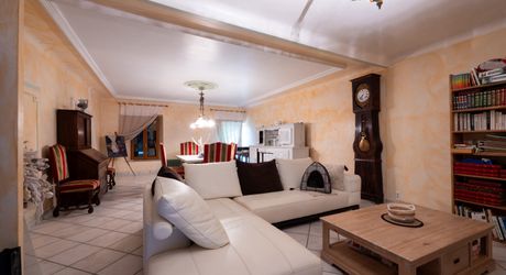 Secteur Gourdon - Bel ensemble immobilier en pierre sur 4ha2 avec piscine proche commerces