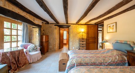 EXCLUSIVITE - Secteur Carlux - Magnifique Propriété de charme en pierre sur 3ha48 avec piscine chauffée
