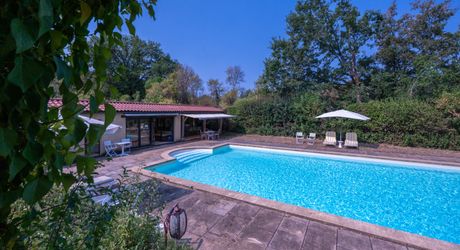 EXCLUSIVITE - Secteur Carlux - Magnifique Propriété de charme en pierre sur 3ha48 avec piscine chauffée
