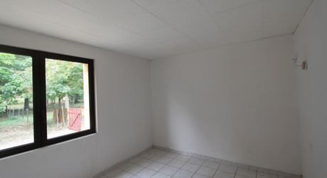 SECTEUR GOURDON - Maison contemporaine - deux appartements indépendants sur environ 4500 m² arborés