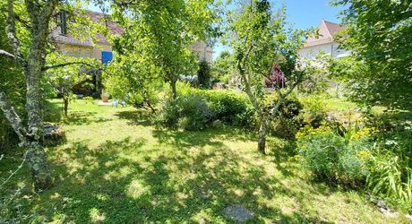 Secteur Labastide Murat - Lumineuse et grande Maison Quercynoise avec espace jardin arboré 