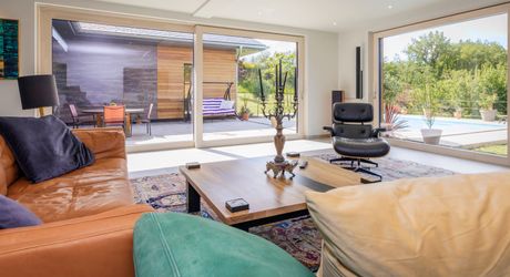 EXCLUSIVITE - Remarquable Propriété de charme avec vue imprenable sur 2ha72 avec piscine 
