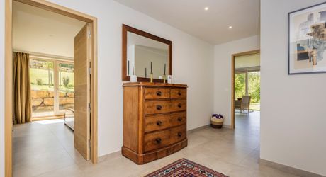 EXCLUSIVITE - Remarquable Propriété de charme avec vue imprenable sur 2ha72 avec piscine 