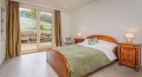 EXCLUSIVITE - Remarquable Propriété de charme avec vue imprenable sur 2ha72 avec piscine 