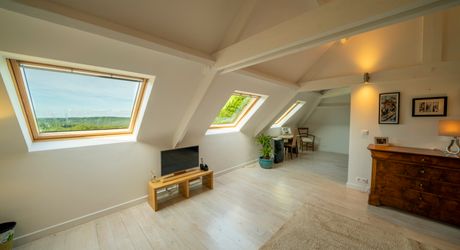 EXCLUSIVITE - Remarquable Propriété de charme avec vue imprenable sur 2ha72 avec piscine 