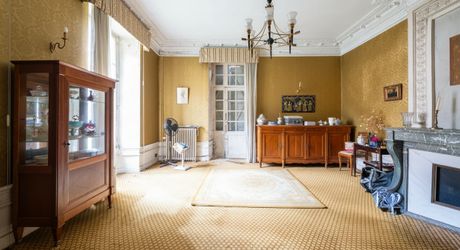 EXCLUSIVITE - GOURDON - Belle Demeure bourgeoise en pierre à rénover avec jardin proches commerces