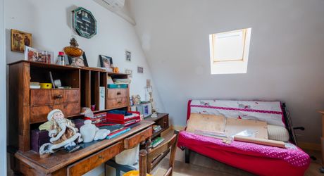 SECTEUR GOURDON - Propriété en pierre comprenant maison et dépendances sur 