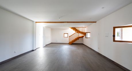 EXCLUSIVITE - Secteur Gourdon - Belle Demeure Quercynoise Contemporaine avec dépendances sur 1ha95 