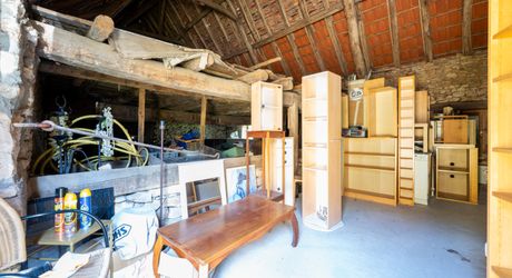 EXCLUSIVITE - Secteur Gourdon - Demeure de caractère de charme et dépendances sur 18ha avec vue