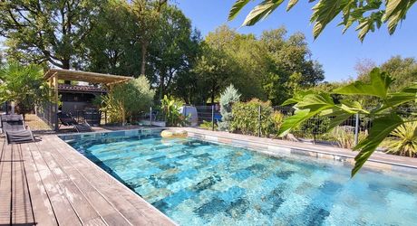 Secteur Coeur de Causse - Superbe propriété contemporaine avec piscine dans un cadre de vie privilégié