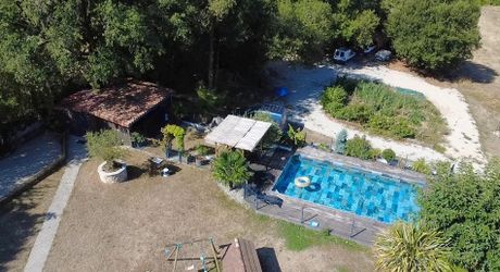 Secteur Coeur de Causse - Superbe propriété contemporaine avec piscine dans un cadre de vie privilégié