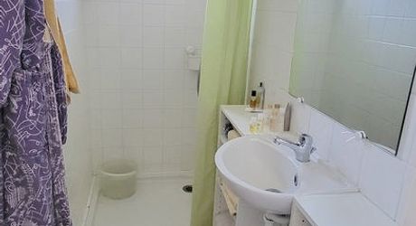 SECTEUR GOURDON - Au calme, Agréable Maison de plain-pied avec dépendance, garage sur 2500 m² arborés