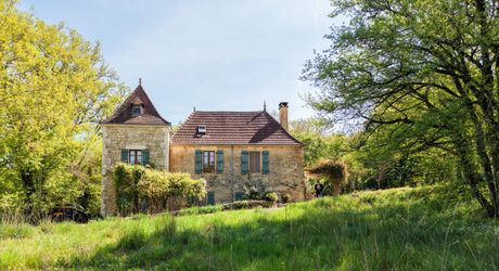 Secteur Gourdon - Maison de charme en pierre au calme avec piscine sur 1790 m² boisés