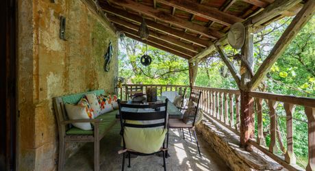 Secteur Gourdon - Maison de charme en pierre au calme avec piscine sur 1790 m² boisés