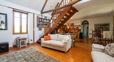 Secteur Gourdon - Maison de charme en pierre au calme avec piscine sur 1790 m² boisés