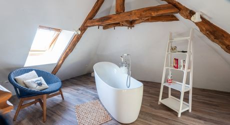 Secteur Gourdon - Maison de charme en pierre au calme avec piscine sur 1790 m² boisés