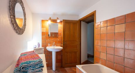 Secteur Gourdon - Maison de charme en pierre au calme avec piscine sur 1790 m² boisés