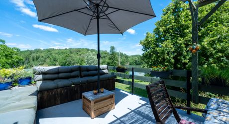 Exclusivité Secteur Gourdon - Agréable Maison bien entretenue sur 1795 m2  avec terrasse et vue sur lac