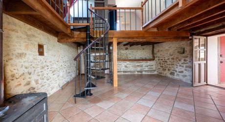 EXCLUSIVITE - Secteur GOURDON - Maison atypique dans un environnement privilégié avec vue imprenanble sur 1ha2 boisés 