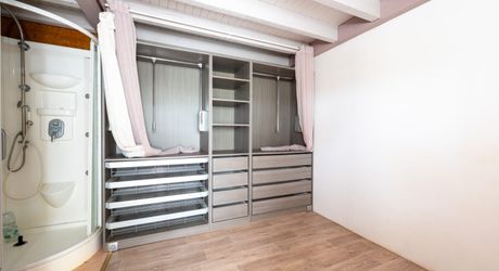 EXCLUSIVITE - Secteur GOURDON - Maison atypique dans un environnement privilégié avec vue imprenanble sur 1ha2 boisés 