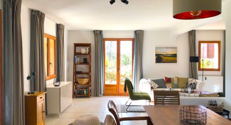 Exclusivité - Secteur Sarlat - Maison de plain pied avec piscine sur 1500 m2 arborés 