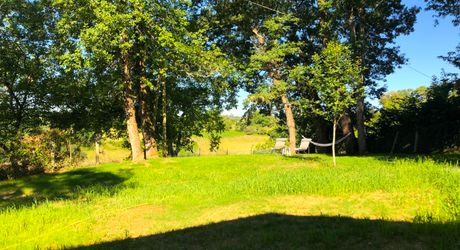 Exclusivité - Secteur Sarlat - Maison de plain pied avec piscine sur 1500 m2 arborés 