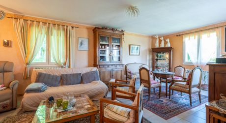 EXCLUSIVITE Secteur Souillac - Au calme et avec vue, spacieuse Maison 4 chambres sur 5 491 m² boisés
