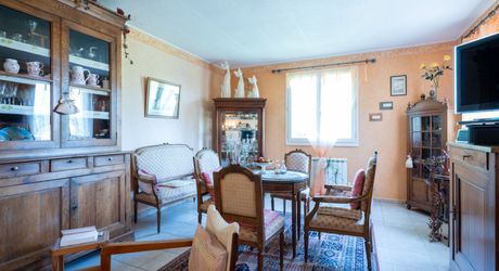 EXCLUSIVITE Secteur Souillac - Au calme et avec vue, spacieuse Maison 4 chambres sur 5 491 m² boisés
