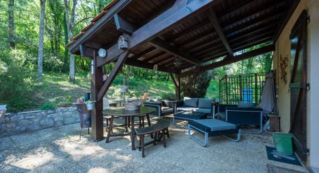 EXCLUSIVITE Secteur Souillac - Au calme et avec vue, spacieuse Maison 4 chambres sur 5 491 m² boisés