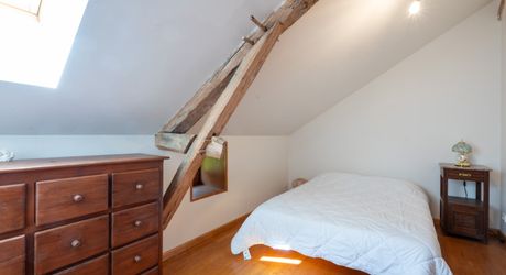 Secteur GOURDON - Ravissante Maison en pierre restaurée avec jardin arboré et piscine 