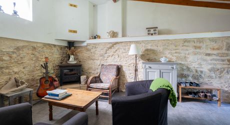 SECTEUR COEUR DE CAUSSE - Spacieuse Demeure, maison d'amis et grande dépendance sur 4000 m² arborés avec piscine