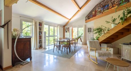 SECTEUR GOURDON - Au calme, Spacieuse Maison contemporaine avec piscine sur 1ha boisé