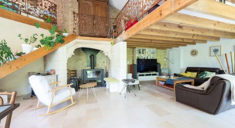 SECTEUR GOURDON - Au calme, Spacieuse Maison contemporaine avec piscine sur 1ha boisé