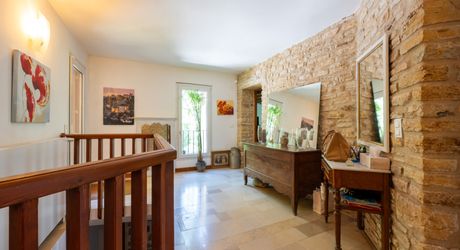 SECTEUR GOURDON - Au calme, Spacieuse Maison contemporaine avec piscine sur 1ha boisé