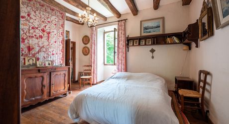 SECTEUR GOURDON - Charme et authenticité pour cet Ensemble en pierre sur 2ha60 avec vue panoramique