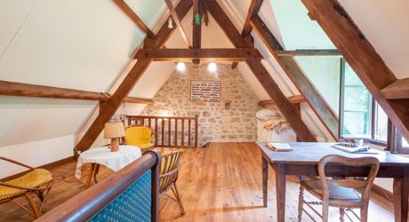 SECTEUR GOURDON - Charme et authenticité pour cet Ensemble en pierre sur 2ha60 avec vue panoramique