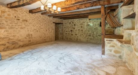 SECTEUR GOURDON - Charme et authenticité pour cet Ensemble en pierre sur 2ha60 avec vue panoramique