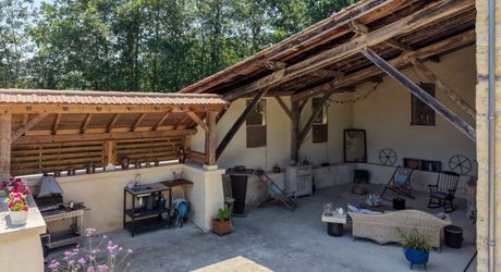 EXCLUSIVITE - SECTEUR CAZALS - Charme et authenticité pour cette Propriété de caractère restaurée sur 2251 m² arborés avec piscine