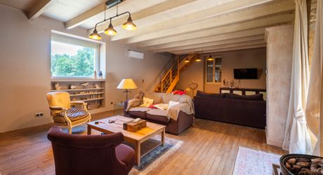 EXCLUSIVITE - SECTEUR CAZALS - Charme et authenticité pour cette Propriété de caractère restaurée sur 2251 m² arborés avec piscine