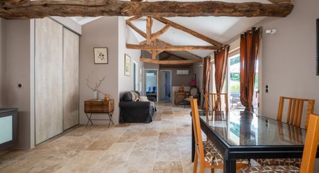 EXCLUSIVITE - SECTEUR CAZALS - Charme et authenticité pour cette Propriété de caractère restaurée sur 2251 m² arborés avec piscine