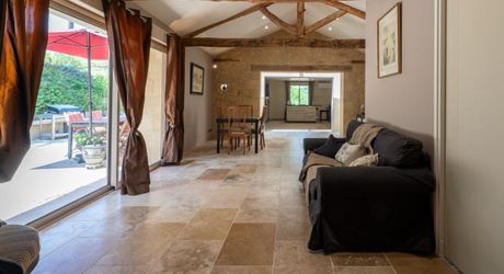 EXCLUSIVITE - SECTEUR CAZALS - Charme et authenticité pour cette Propriété de caractère restaurée sur 2251 m² arborés avec piscine