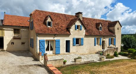 Secteur Coeur de causse - Belle vue pour cette Grande Maison ancienne rénovée sur 5000 m²
