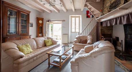 Secteur Coeur de causse - Belle vue pour cette Grande Maison ancienne rénovée sur 5000 m²