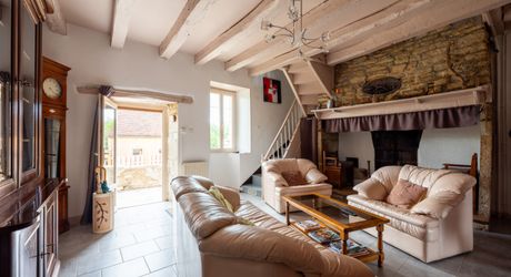 Secteur Coeur de causse - Belle vue pour cette Grande Maison ancienne rénovée sur 5000 m²