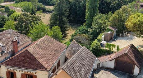 EXCLUSIVITE - Secteur CAZALS - Maison en pierre, dépendances, garage avec grand jardin 