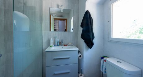 EXCLUSIVITE Secteur GOURDON Agréable Maison en pierre 3 chambres avec jardin 