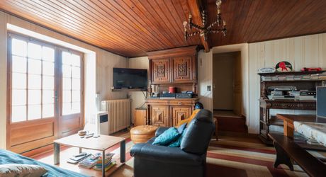 Secteur CATUS - Dans un joli village typique, Maison ancienne et dépendances avec jardin de 398 m²
