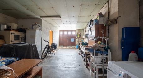Secteur CATUS - Dans un joli village typique, Maison ancienne et dépendances avec jardin de 398 m²
